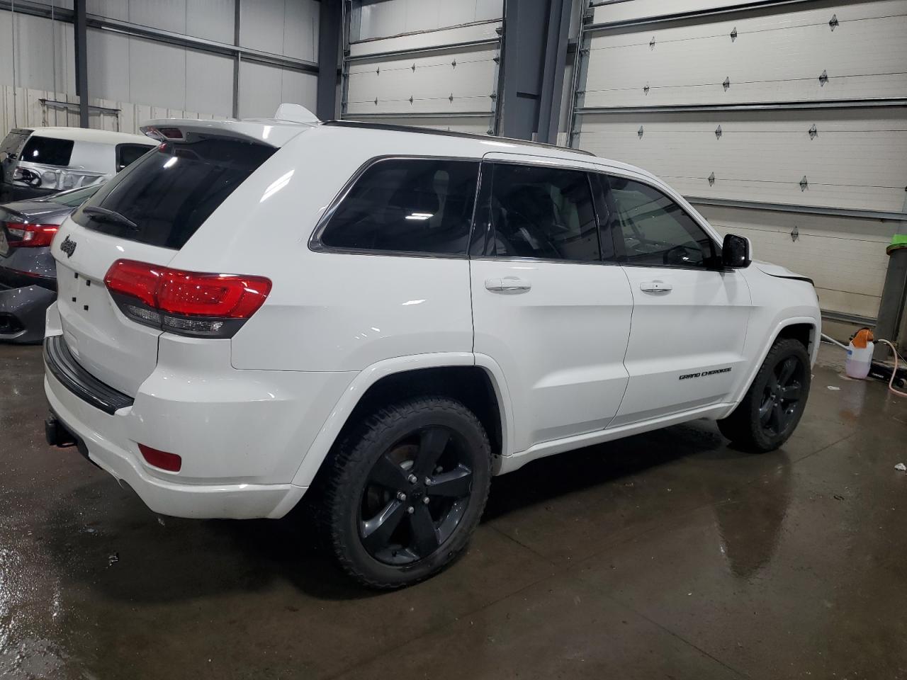 2014 Jeep Grand Cherokee - Image 3