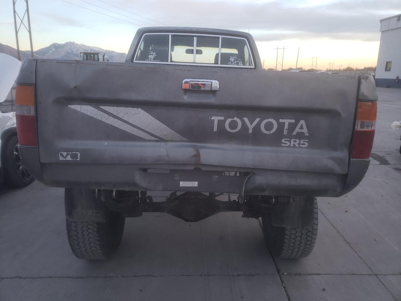 1989 Toyota Pickup - Image 6