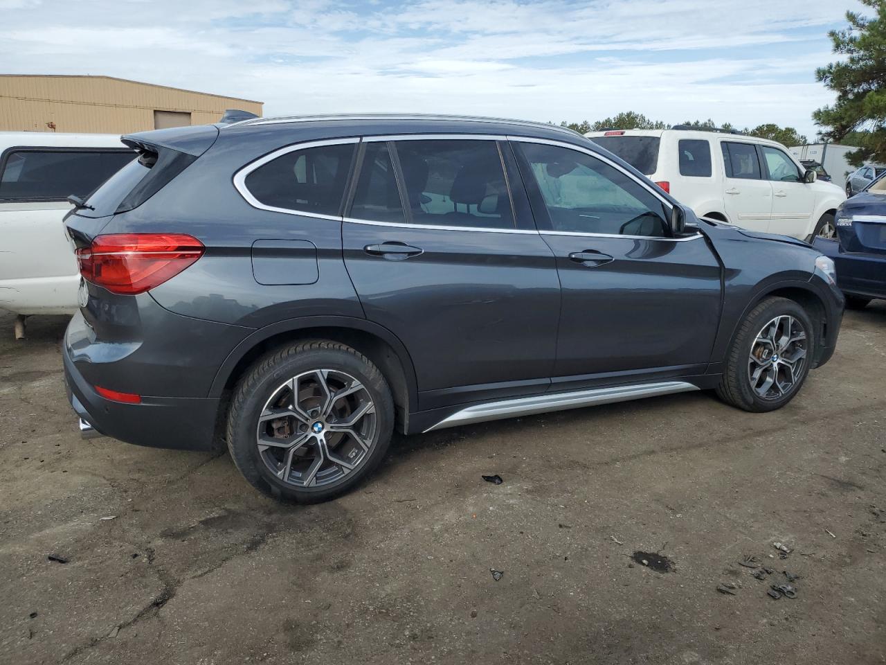 2021 BMW X1 - Image 3