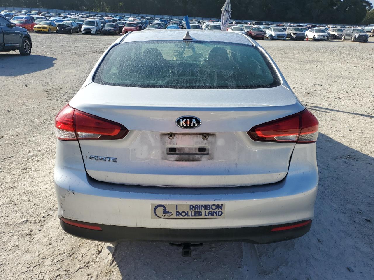 2018 Kia Forte - Image 6