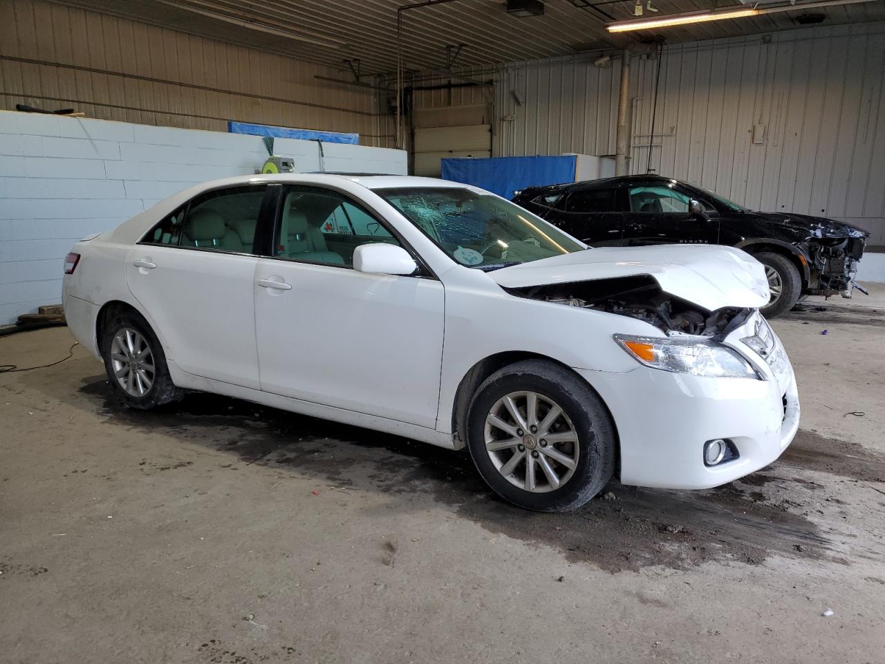 2011 Toyota Camry - Image 4