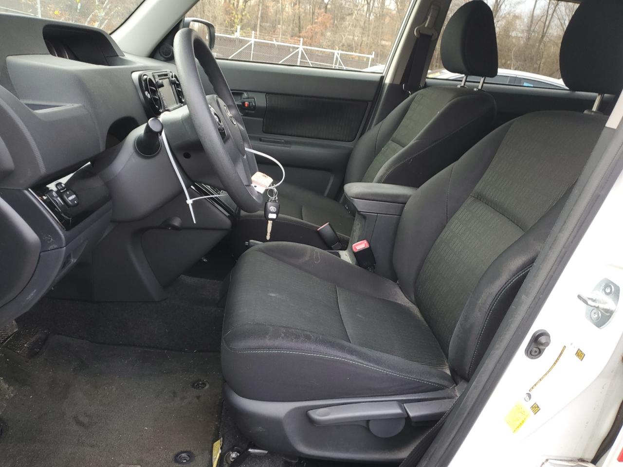 2014 Scion xB - Image 7