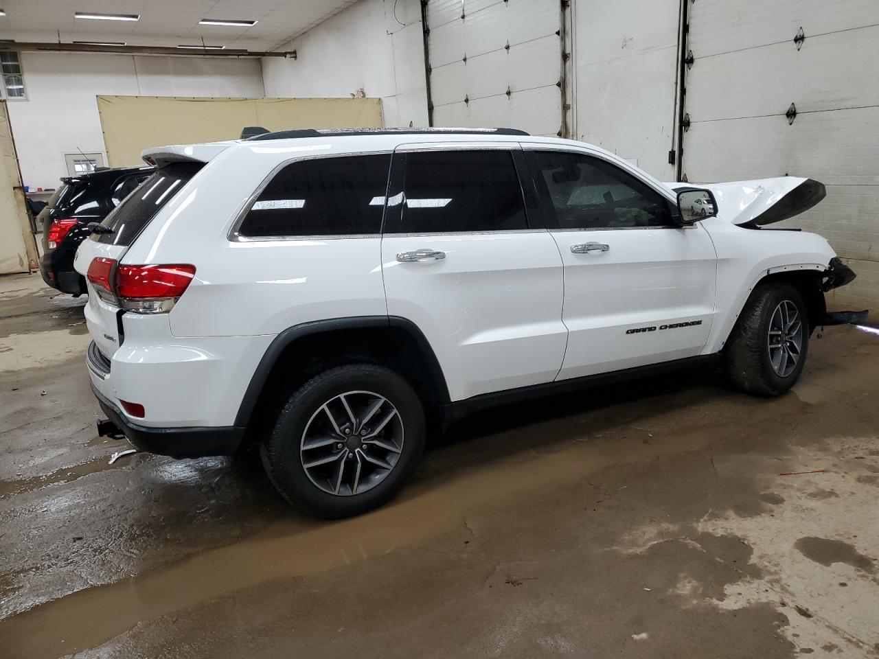 2019 Jeep Grand Cherokee - Image 3