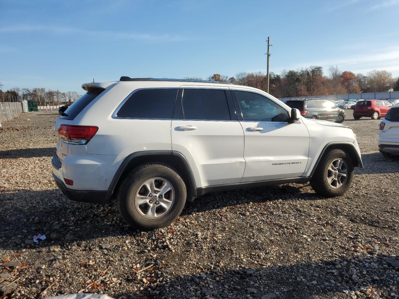 2016 Jeep Grand Cherokee - Image 3