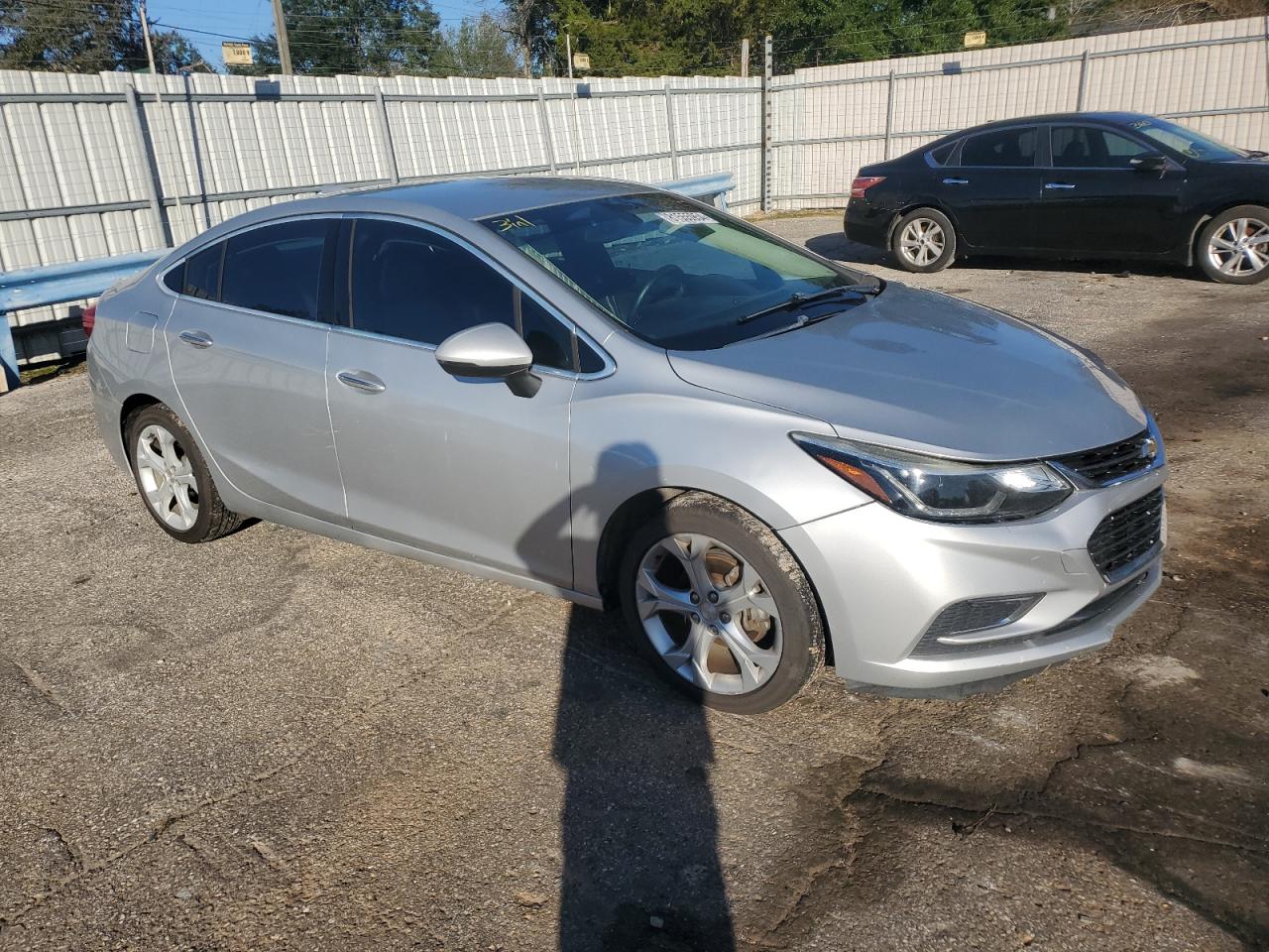 2017 Chevrolet Cruze - Image 4