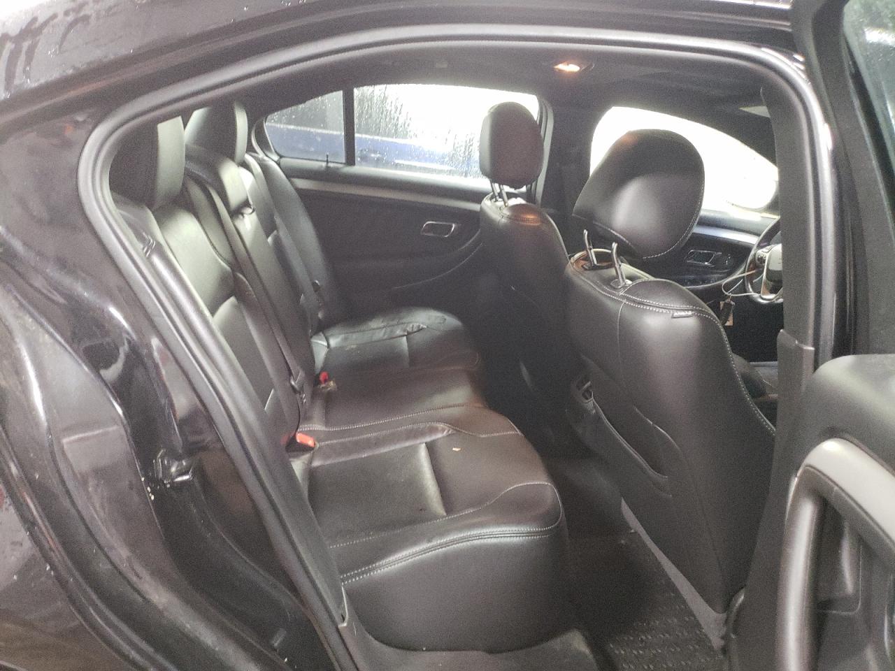 2016 Ford Taurus - Image 10
