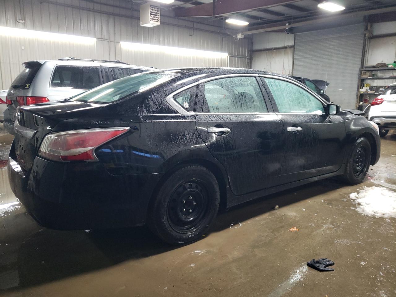 2015 Nissan Altima - Image 3