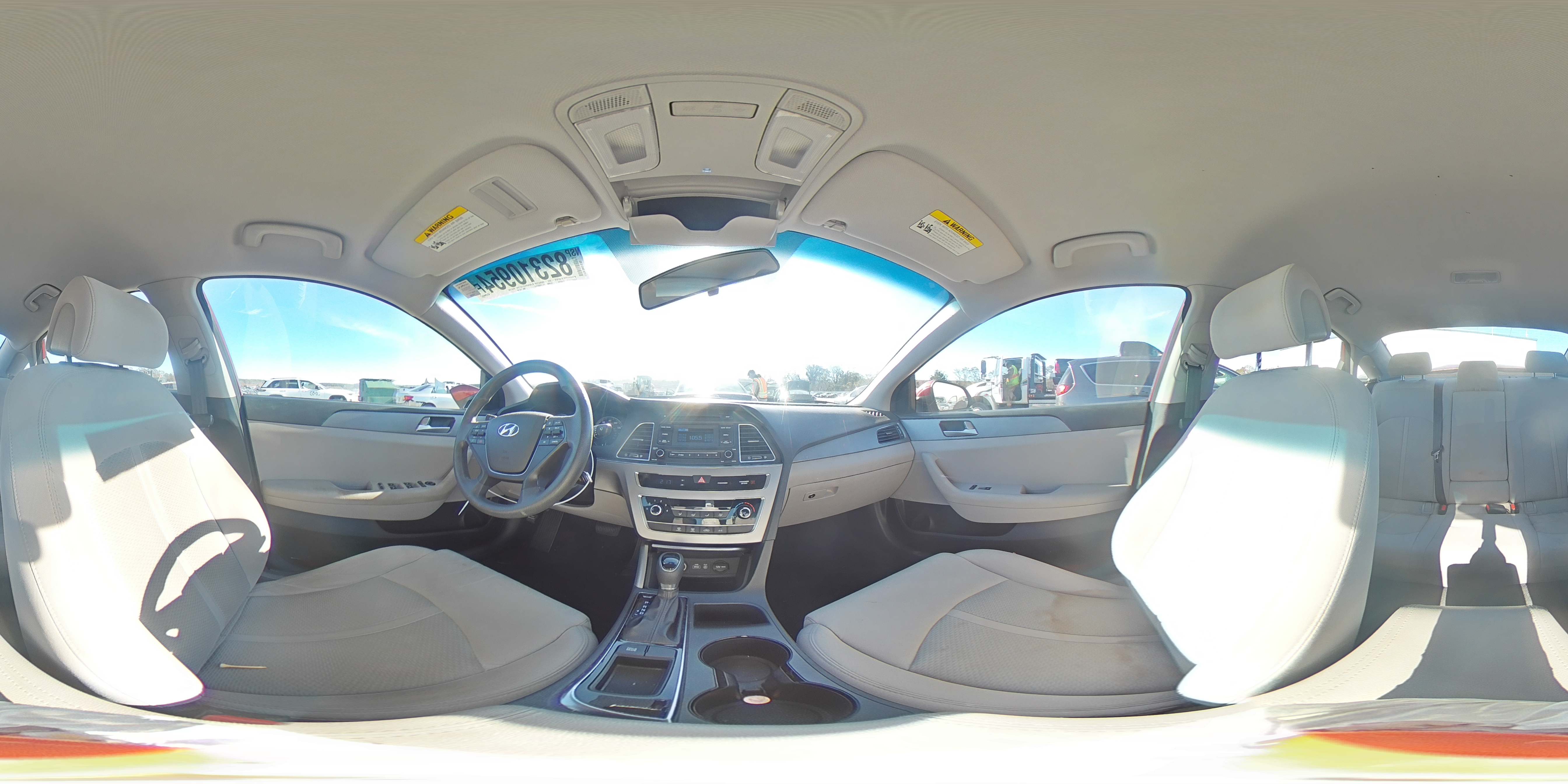 2015 Hyundai Sonata - Image 13