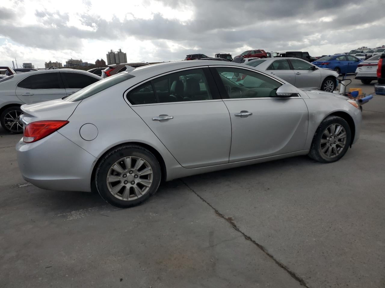 VIN 2G4GS5ER6D9132412 2013 BUICK REGAL no.3