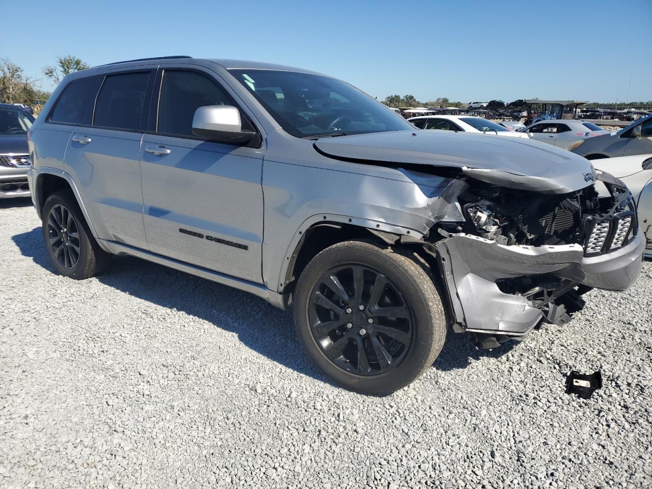 2018 Jeep Grand Cherokee - Image 4