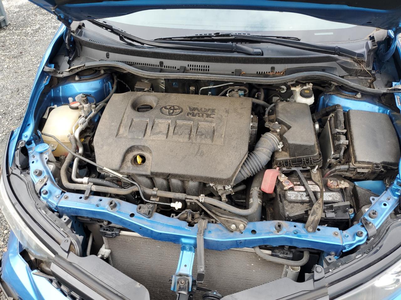 2016 Toyota iM - Image 11