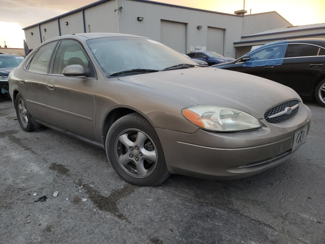 2002 Ford Taurus - Image 4