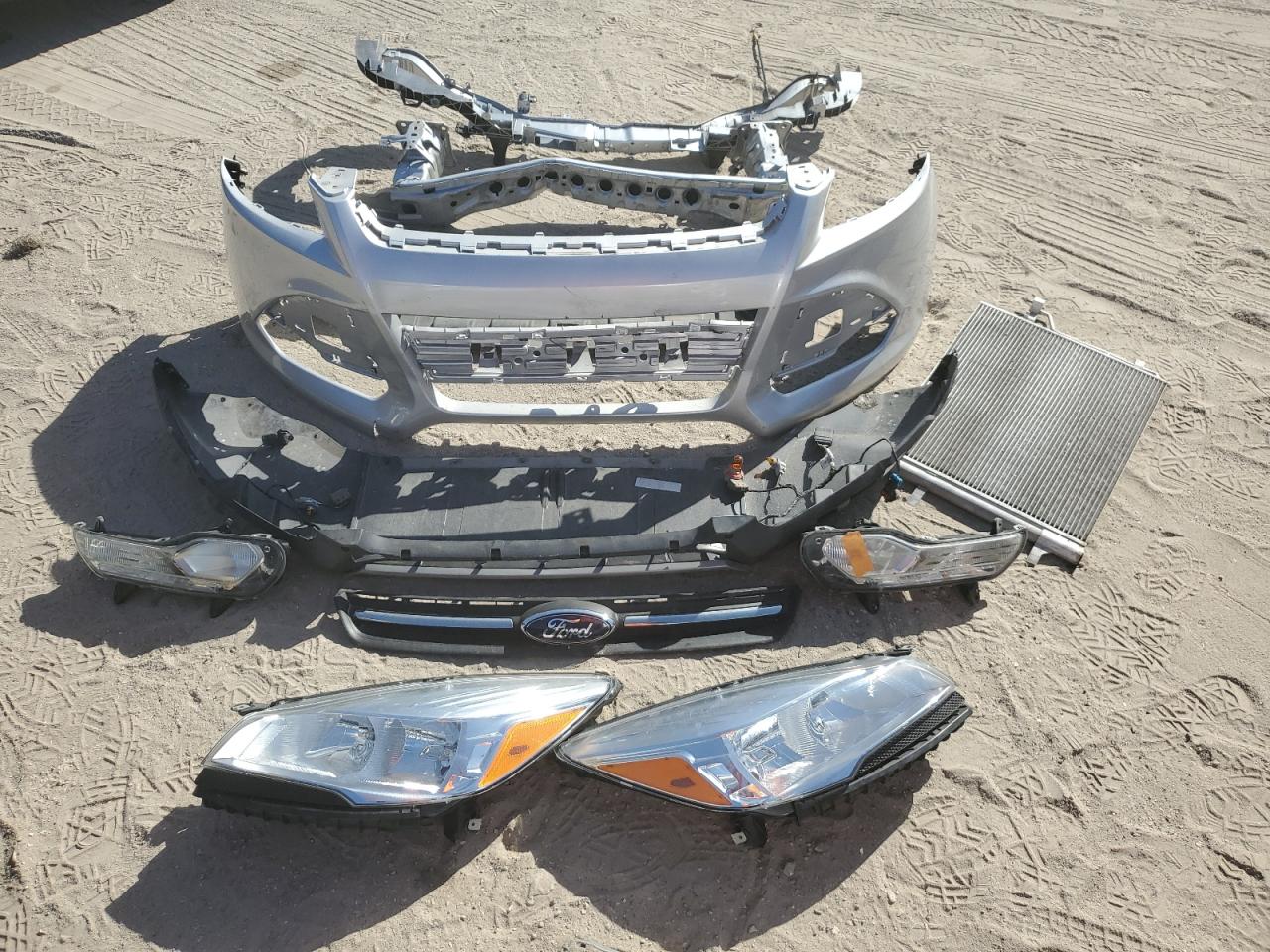 2016 Ford Escape - Image 15