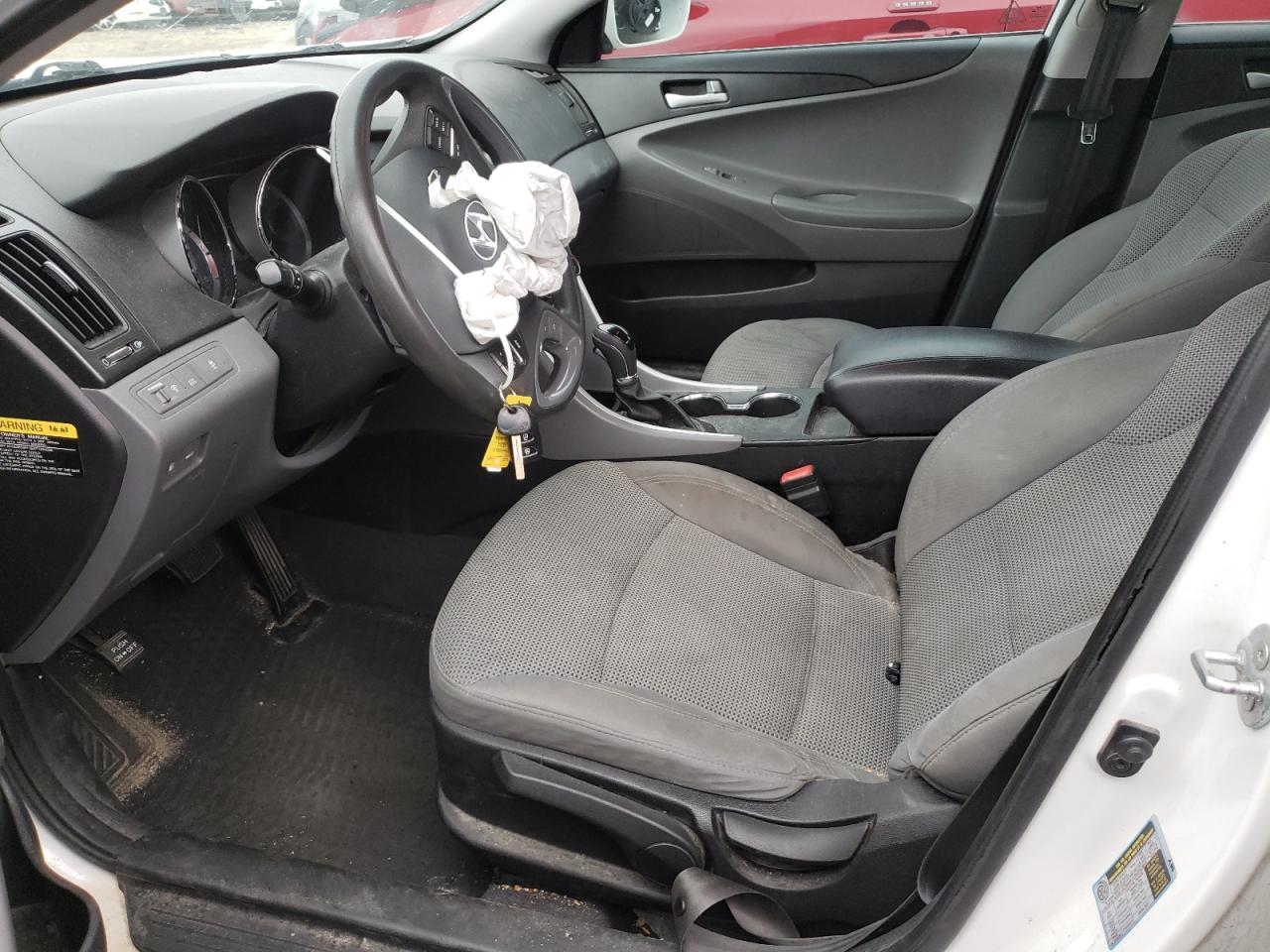2014 Hyundai Sonata - Image 7