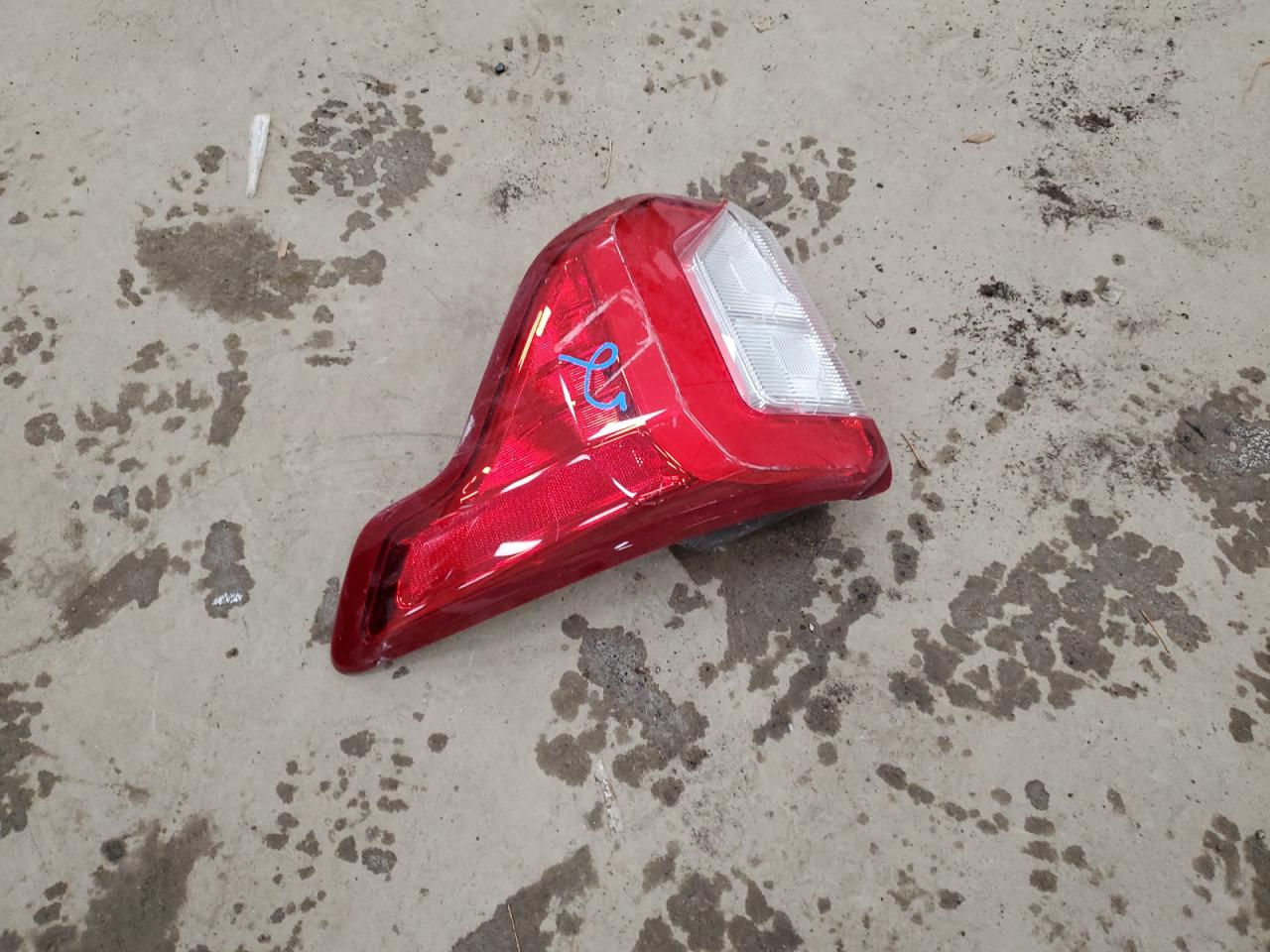 2021 Ford Explorer - Image 13