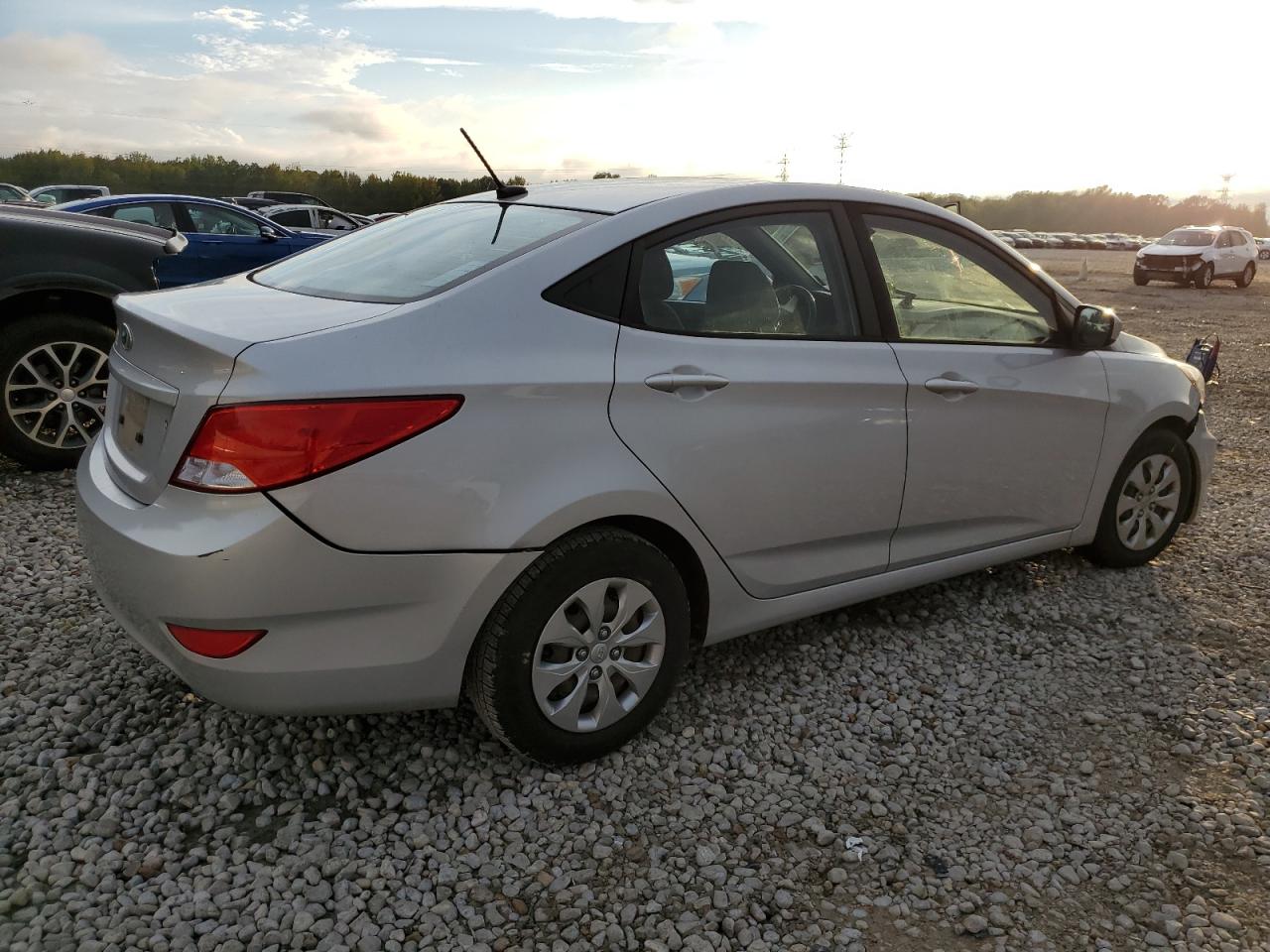 2017 Hyundai Accent - Image 3