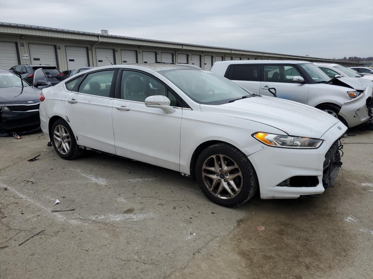 VIN 3FA6P0H73DR124105 2013 FORD FUSION no.4