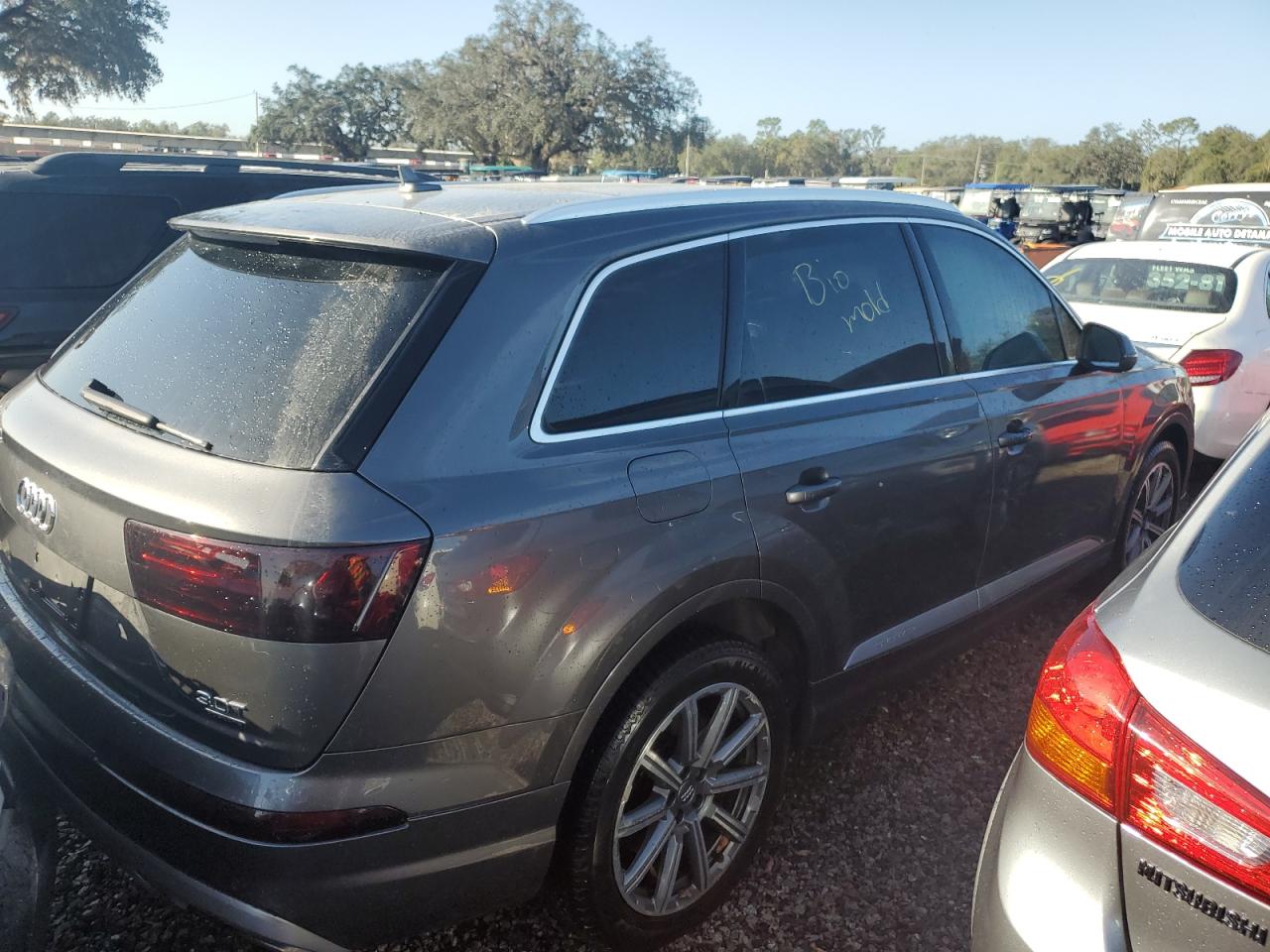 VIN WA1VAAF77JD040688 2018 AUDI Q7 no.3