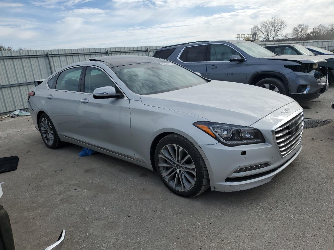 2017 Genesis G80 - Image 4