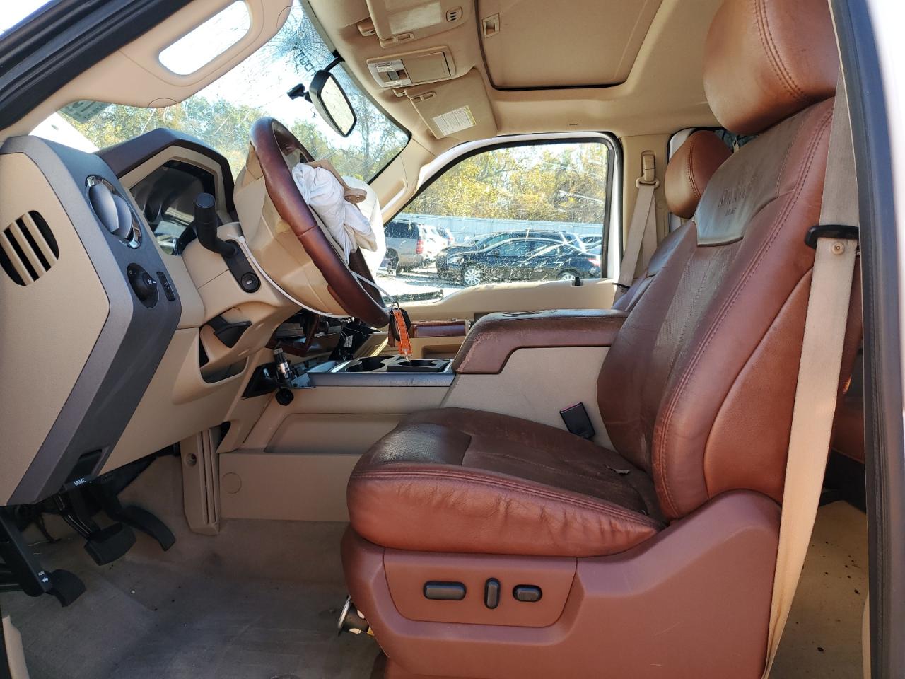 2011 Ford F250 - Image 7