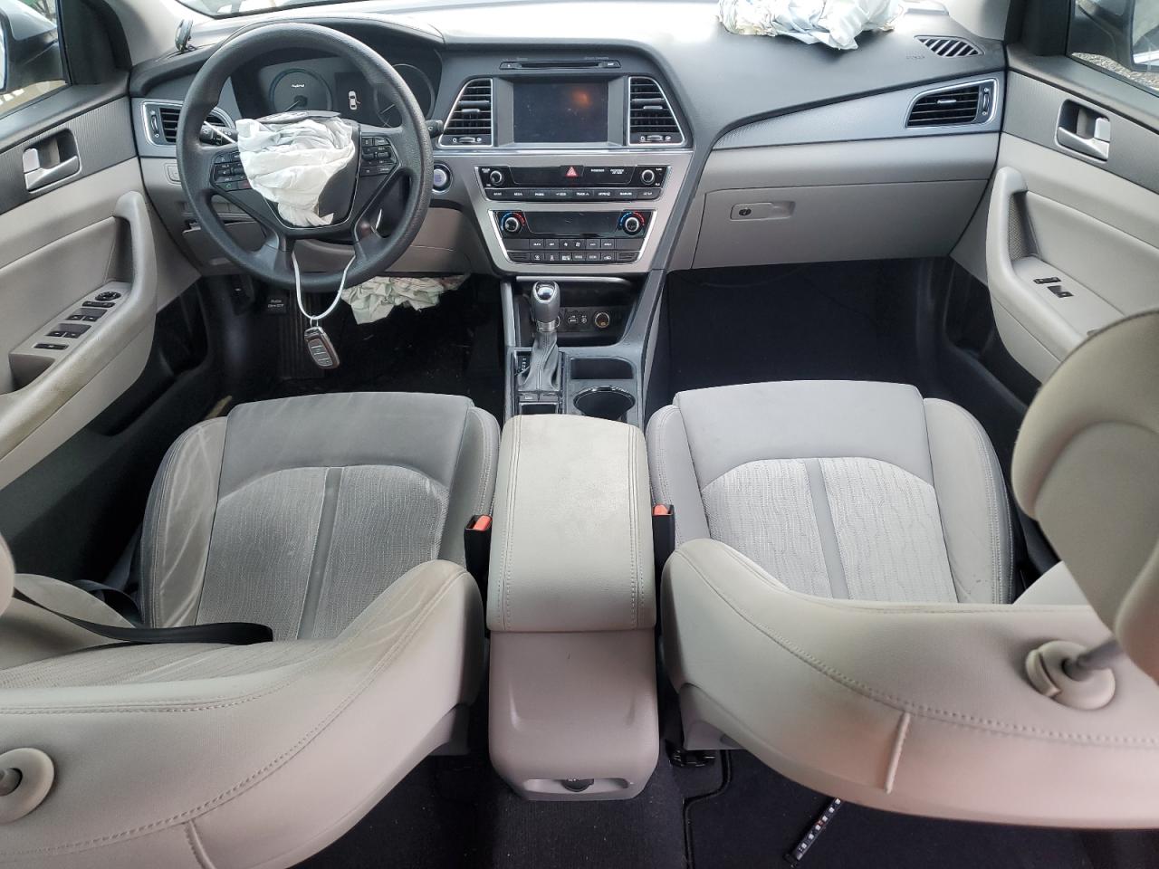 2017 Hyundai Sonata - Image 8