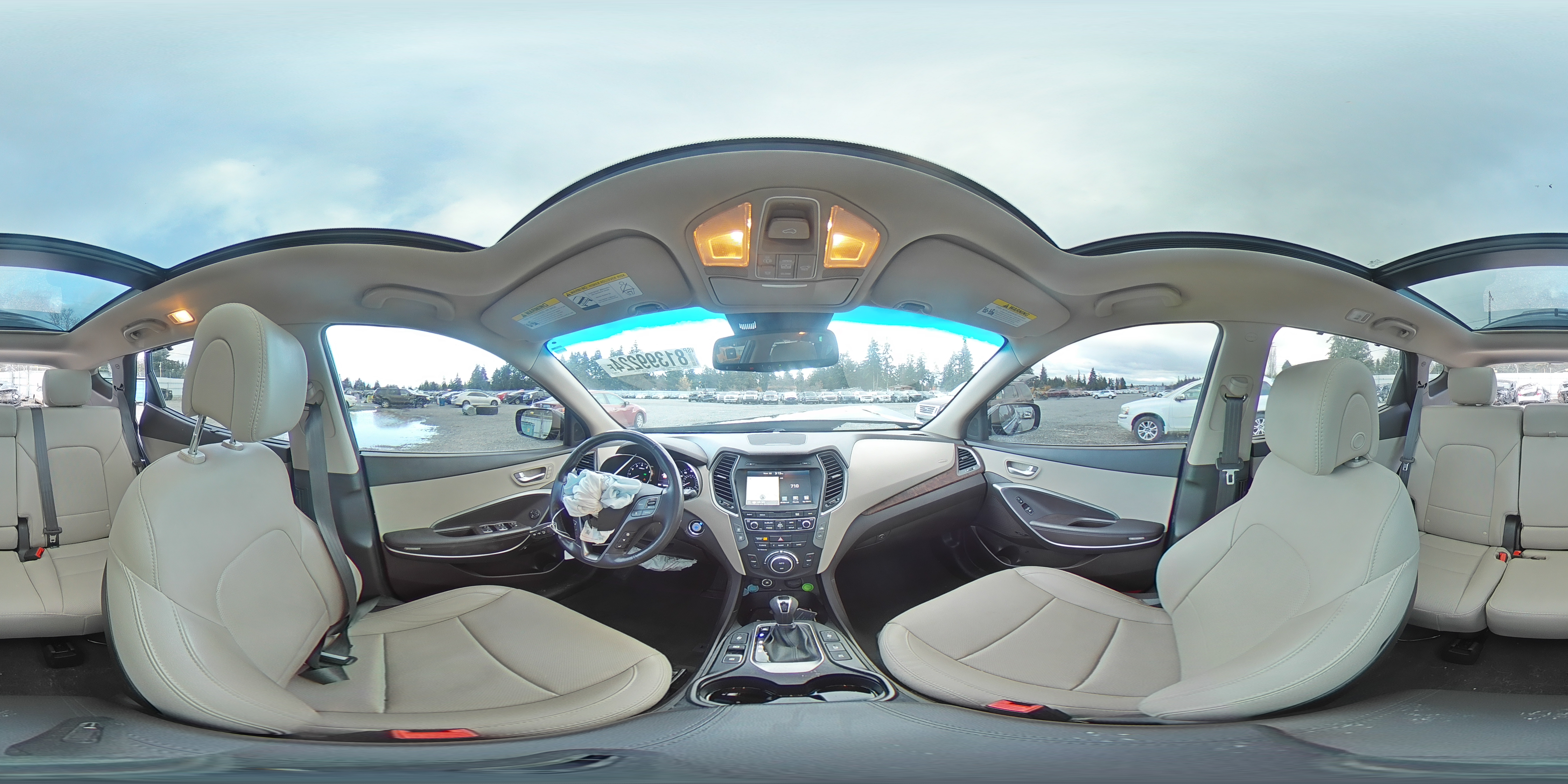 2018 Hyundai Santa Fe - Image 14
