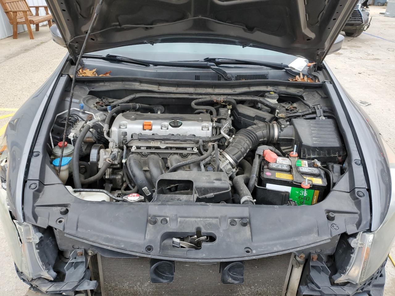 2010 Honda Accord - Image 11