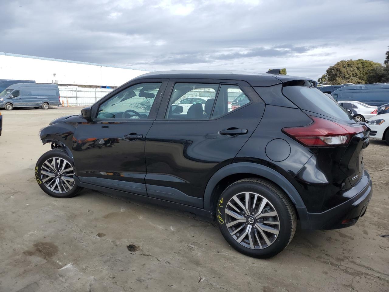 2021 Nissan Kicks - Image 2