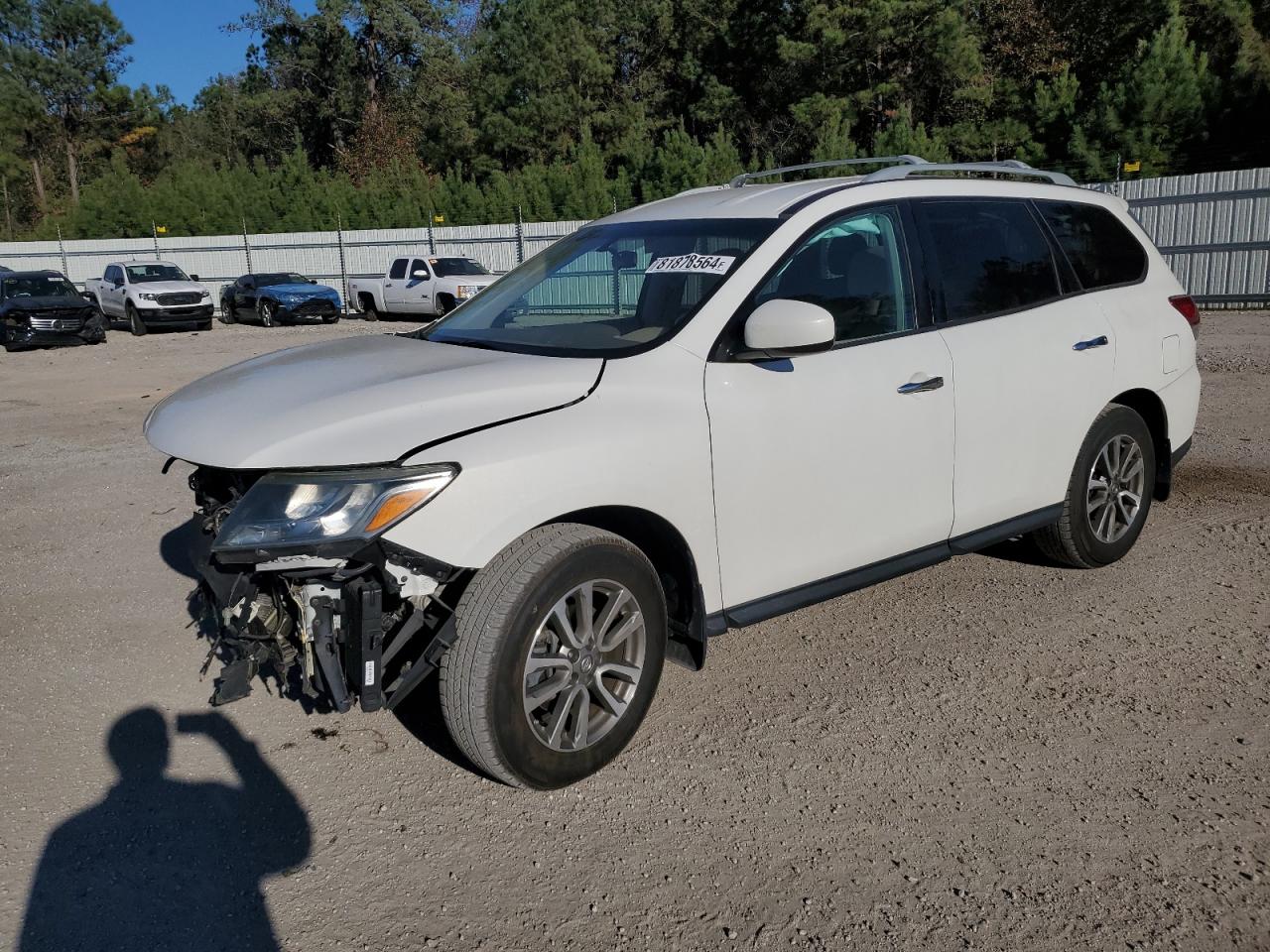 2013 Nissan Pathfinder - Image 1