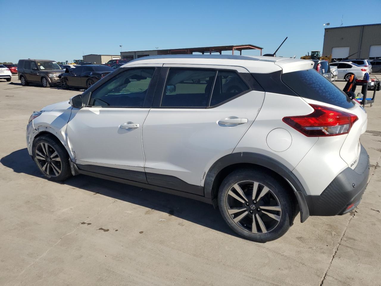 2020 Nissan Kicks - Image 2