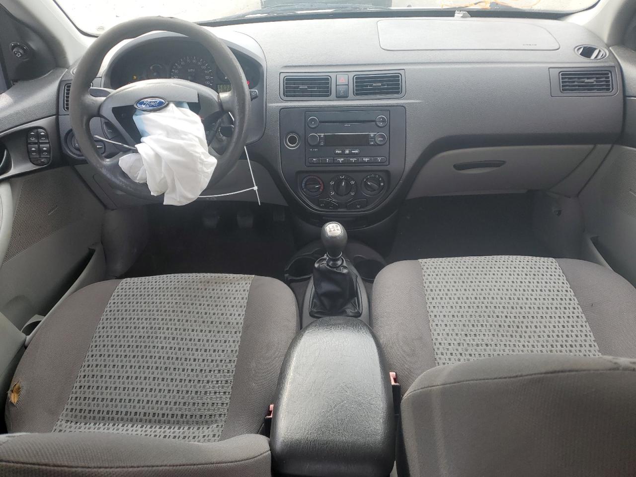 2007 Ford Focus - Image 8