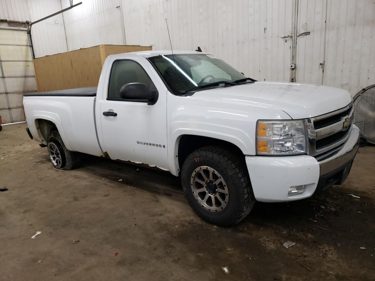 2008 Chevrolet Silverado - Image 4