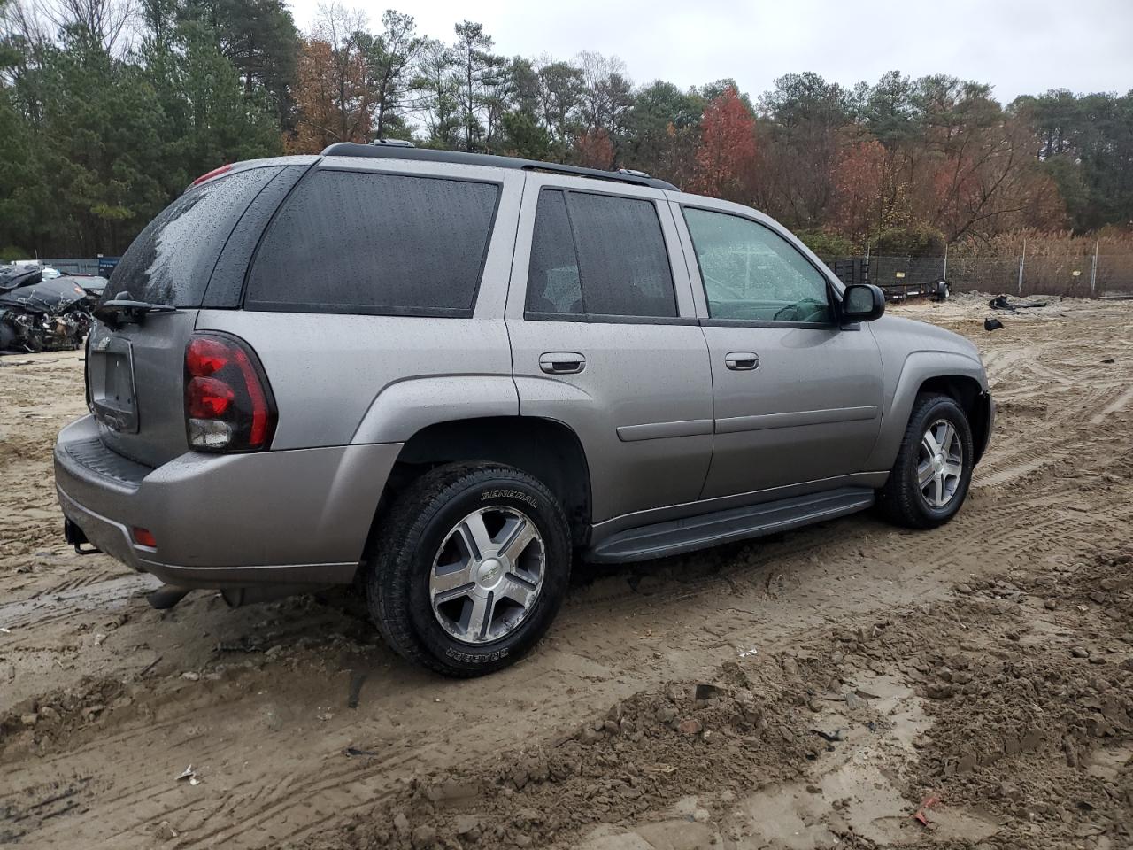 2007 Chevrolet TrailBlazer - Image 3