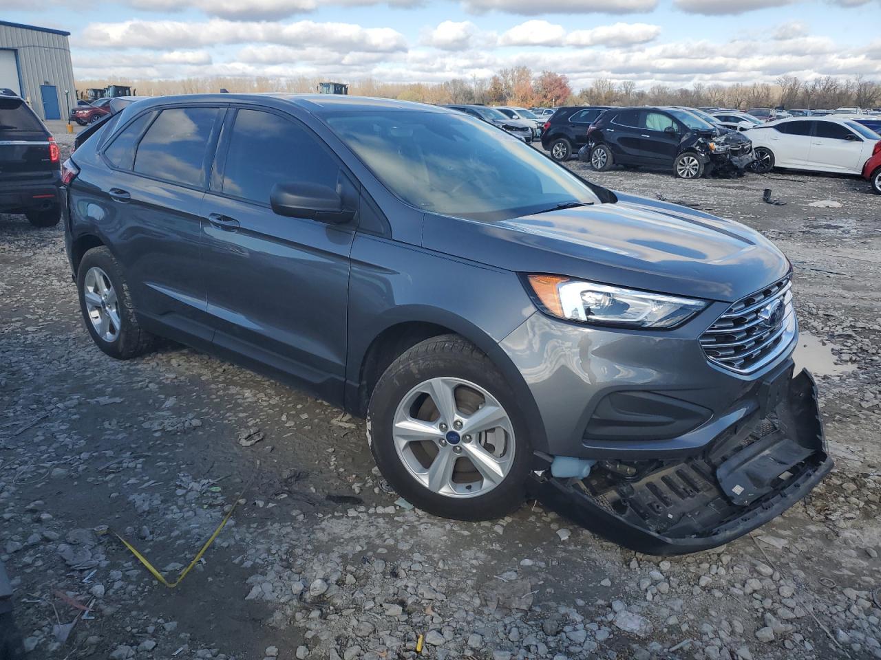 2022 Ford Edge - Image 4
