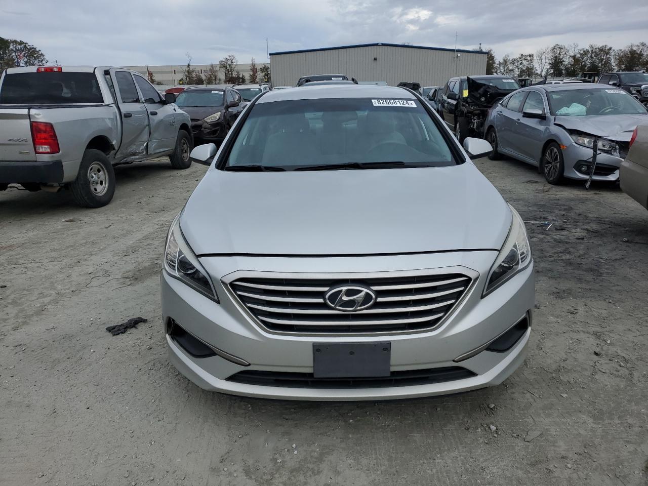 2016 Hyundai Sonata - Image 5
