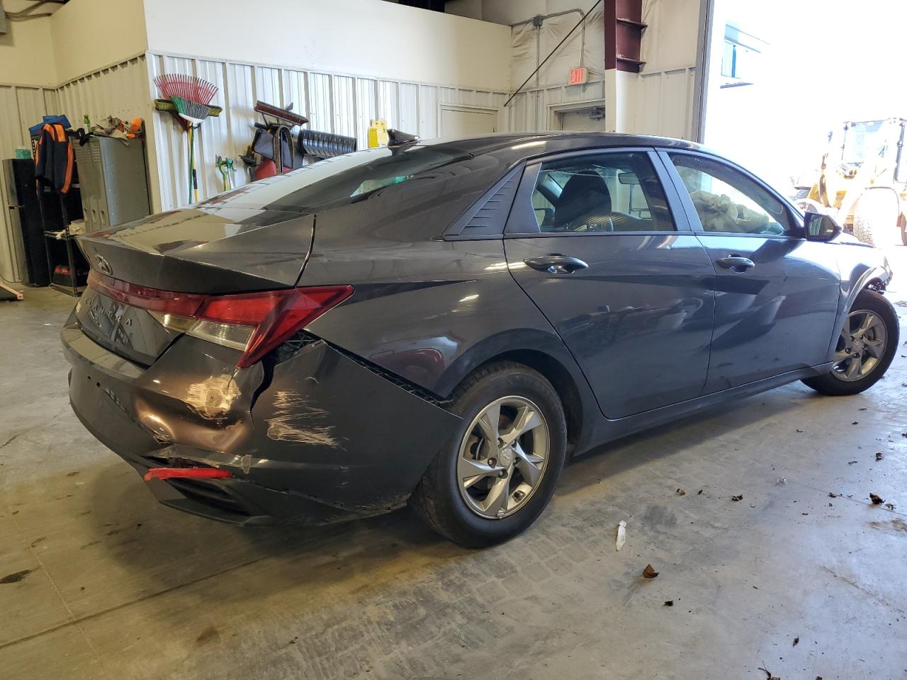 2021 Hyundai Elantra - Image 3