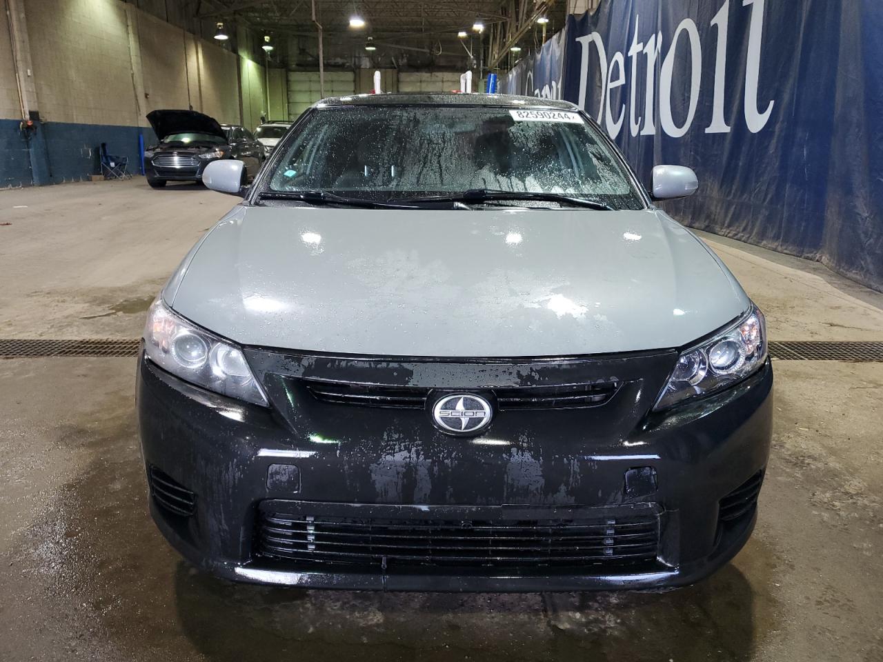 2013 Toyota tC - Image 5