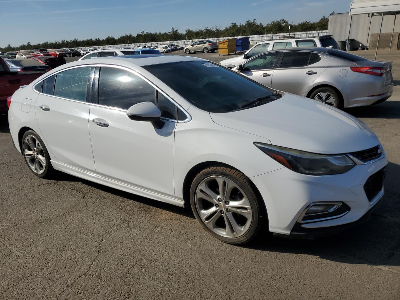2017 Chevrolet Cruze - Image 4