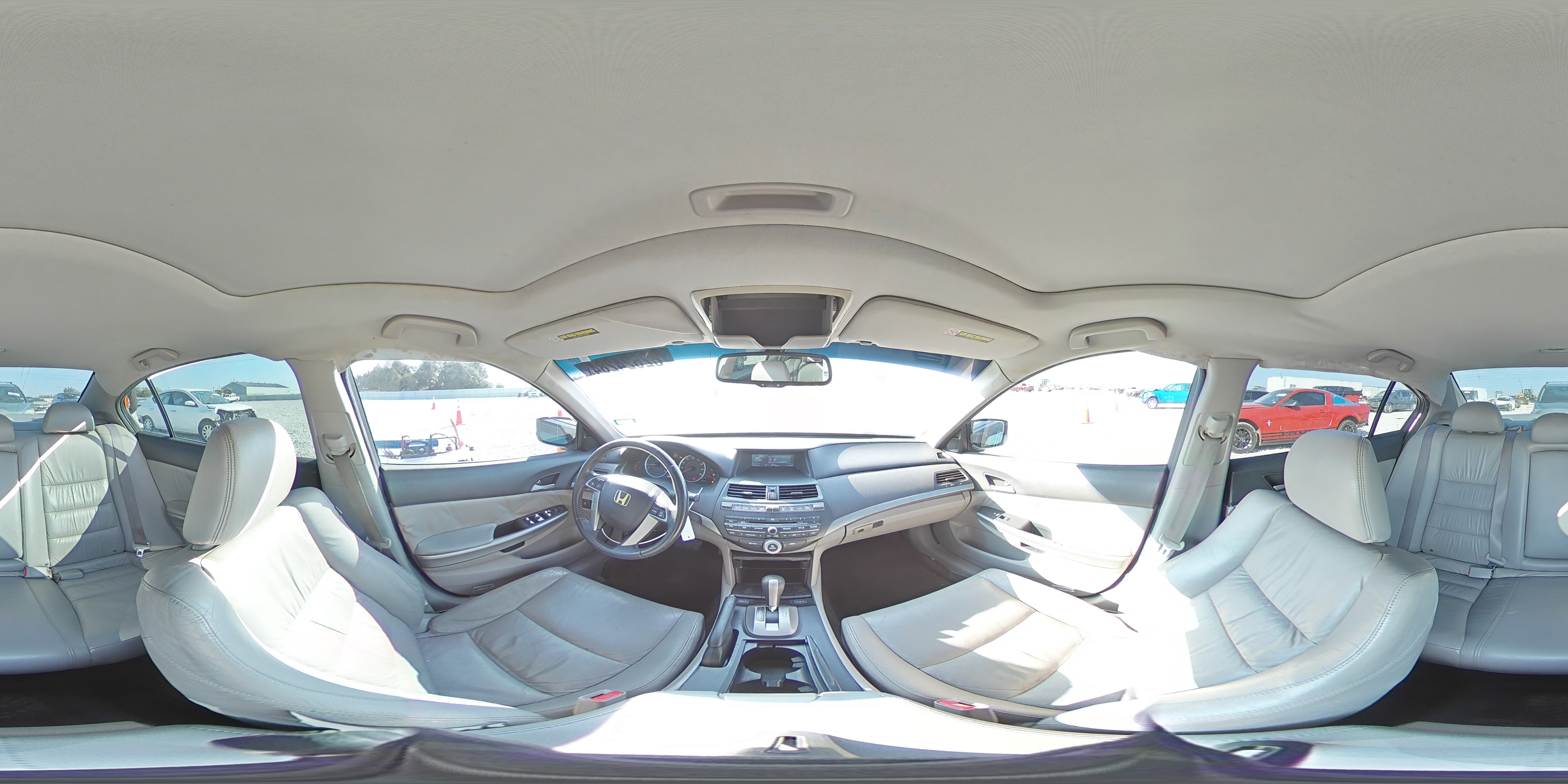 2010 Honda Accord - Image 13