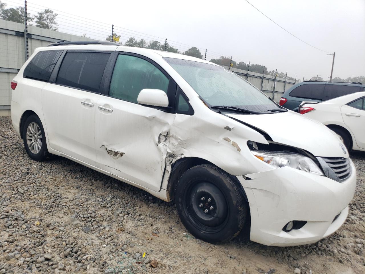 2015 Toyota Sienna Xle VIN: 5TDYK3DC2FS623354 Lot: 79395564