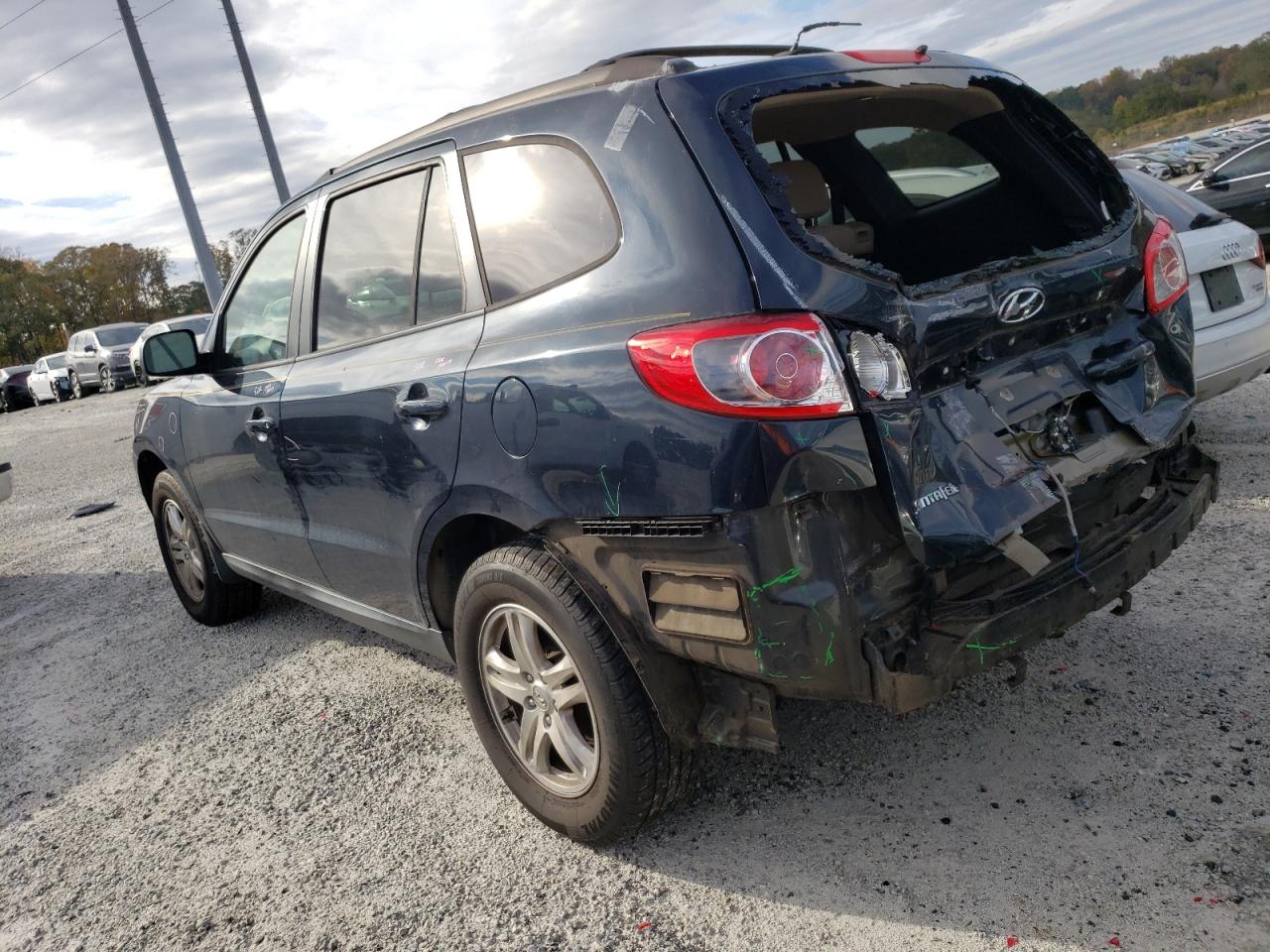 2012 Hyundai Santa Fe - Image 2