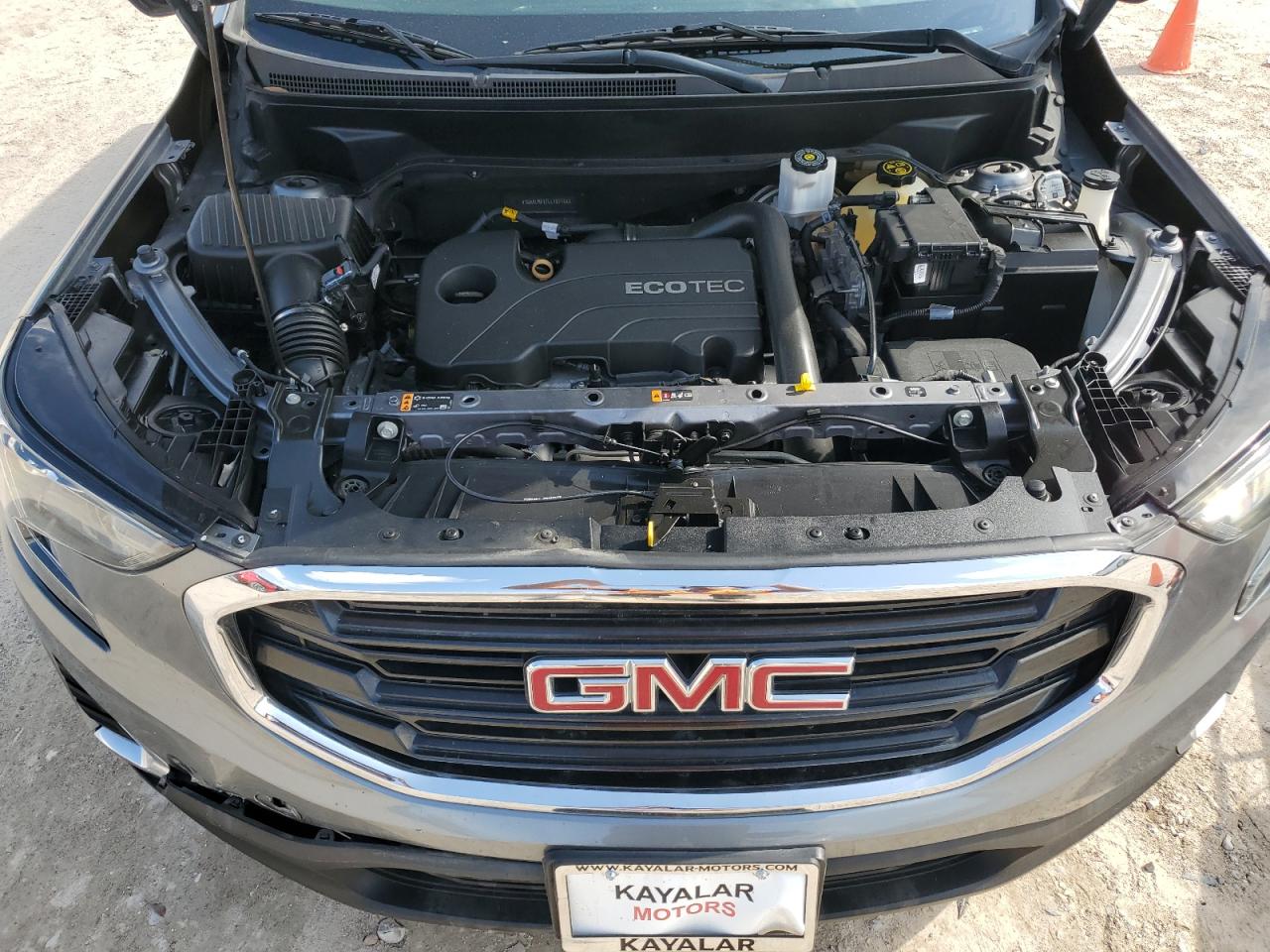 2020 GMC Terrain - Image 12