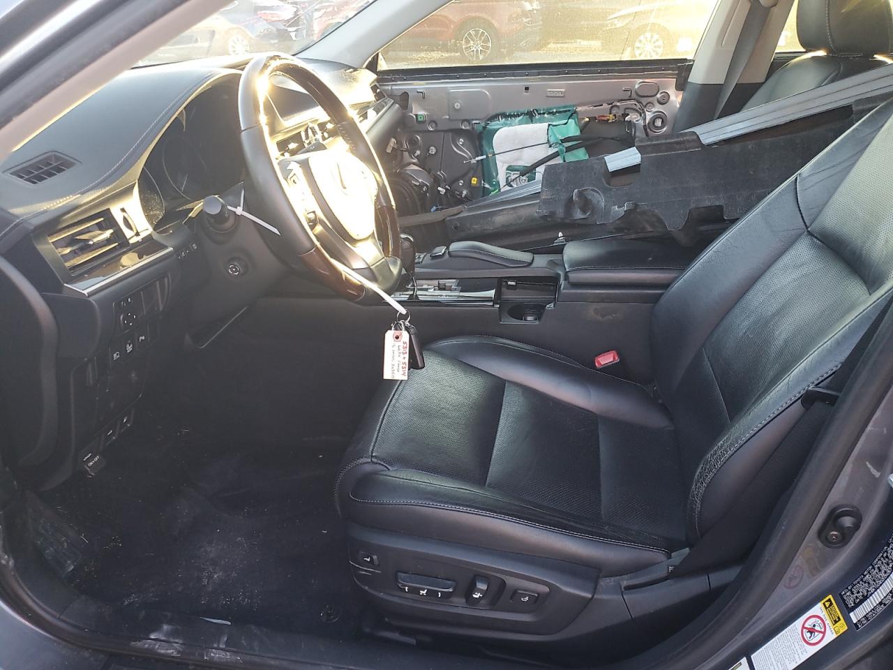 2013 Lexus ES - Image 7