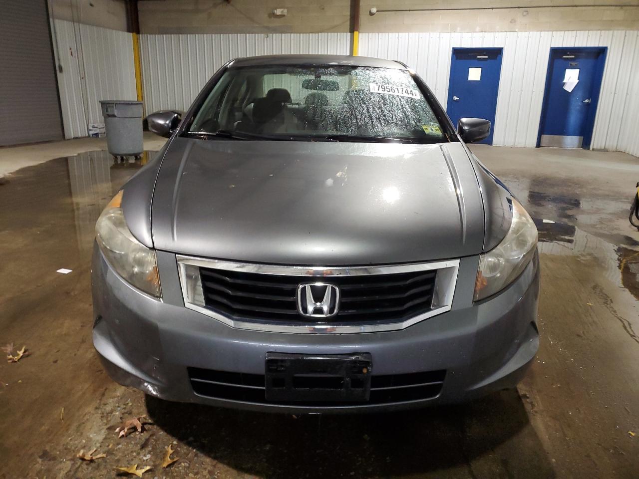 2009 Honda Accord - Image 5