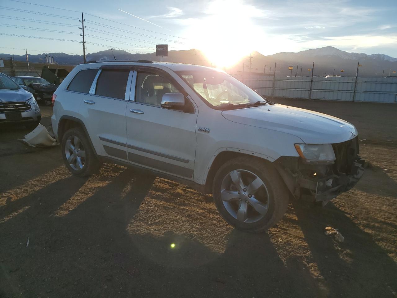 2011 Jeep Grand Cherokee - Image 4