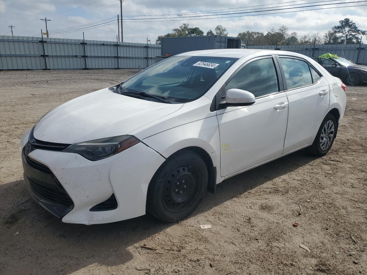 VIN 2T1BURHE4JC000575 2018 TOYOTA COROLLA no.1