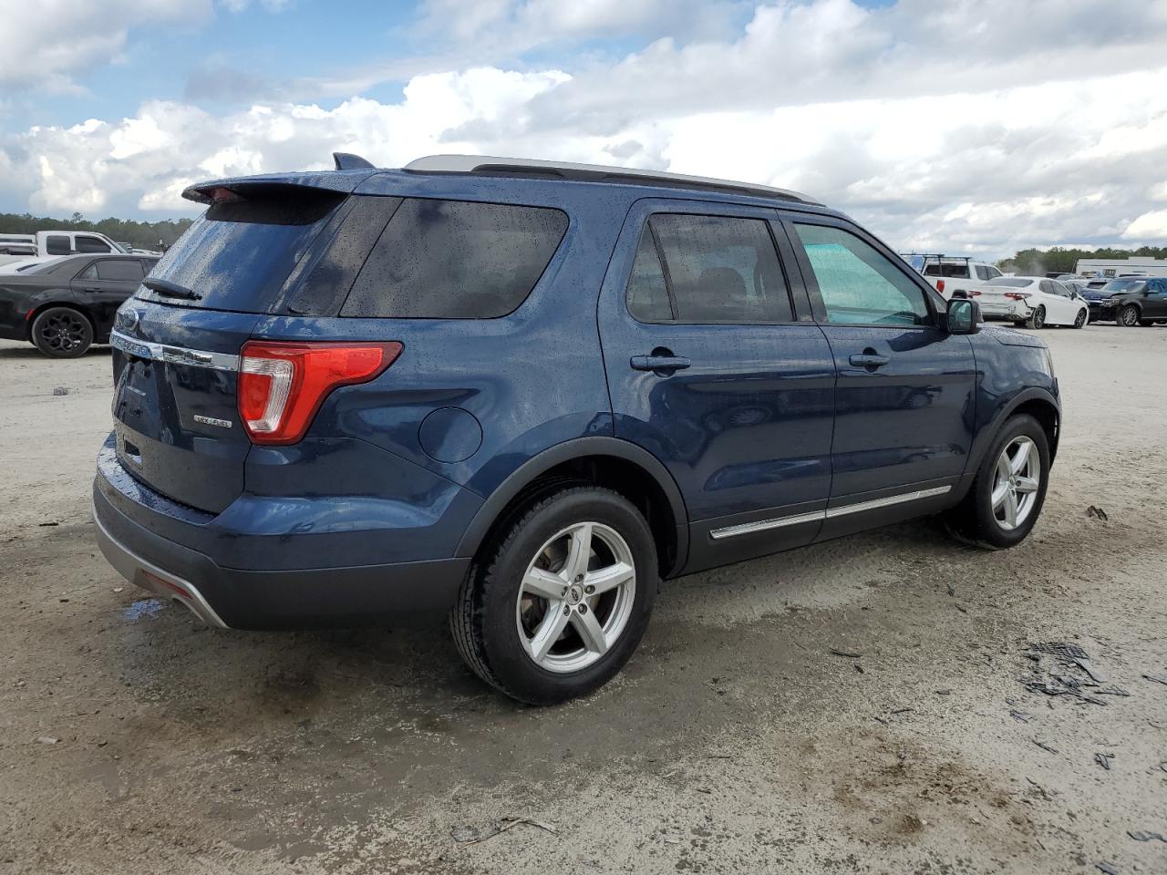 VIN 1FM5K7D81GGB31475 2016 FORD EXPLORER no.3