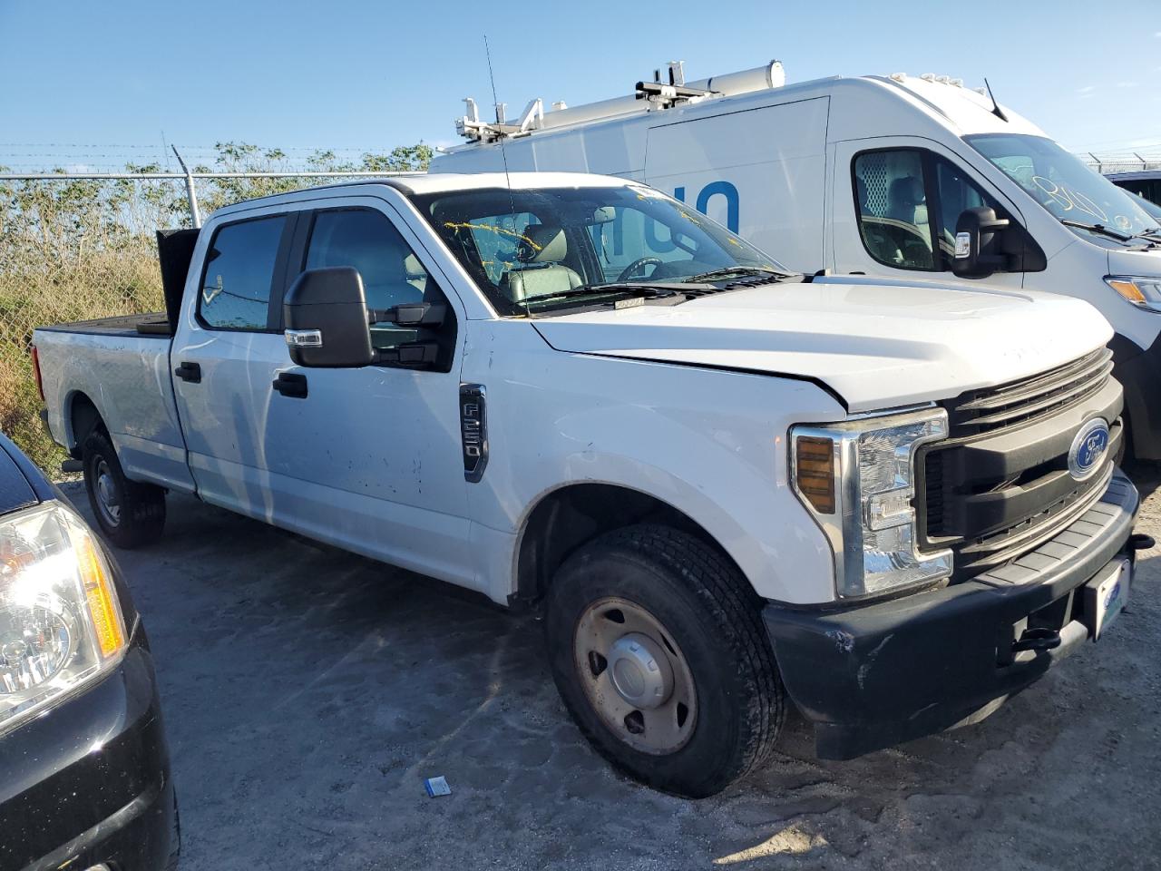 2019 Ford F250 - Image 4