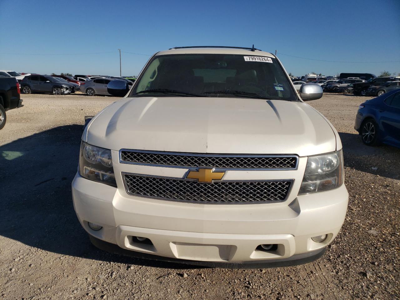 VIN 1GNSKKE76ER213436 2014 CHEVROLET SUBURBAN no.5