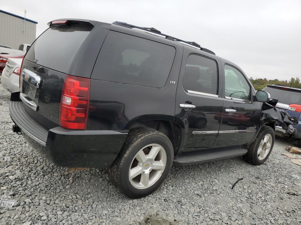 2009 Chevrolet Tahoe - Image 3